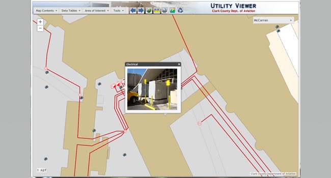 Rys. 7. Pracownicy terenowi mają dostęp do aplikacji Master Utility Viewer z urządzeń mobilnych. Dzięki dostępowi do map i zdjęć infrastruktury podziemnej, mogą oni dokładnie zobaczyć otoczenie miejsca, w którym mają pracować.